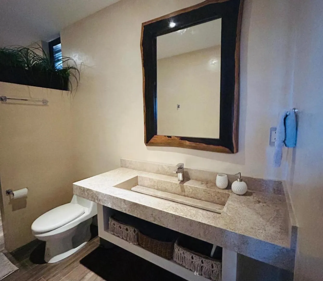 New Large Luxurious 1 Bedroom, 1 Bathroom Apartment In Tulum